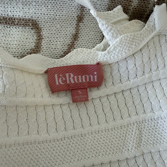 Lé rumi top - Picture 3 of 3